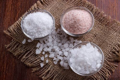 いろいろな種類の塩